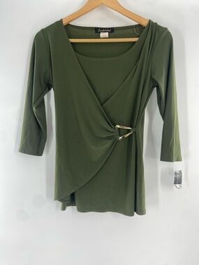 Candid Soul Green Long Sleeve Tee Size S NWT